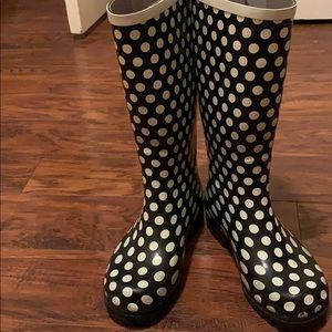 Nomad Footwear Shoes - NOMAD Black & White Polka Dot Rain Boots Nomad Footwear Shoes - NOMAD Black & White Polka Dot Rain Boots